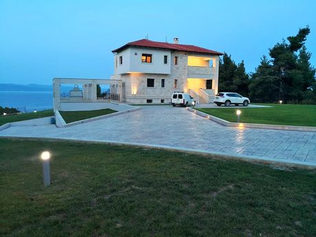 Villa 600sqm for sale-Pallini » Paliouri