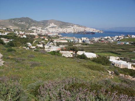 Οικόπεδο 13.600τ.μ. για πώληση-Σύρος » Ερμούπολη