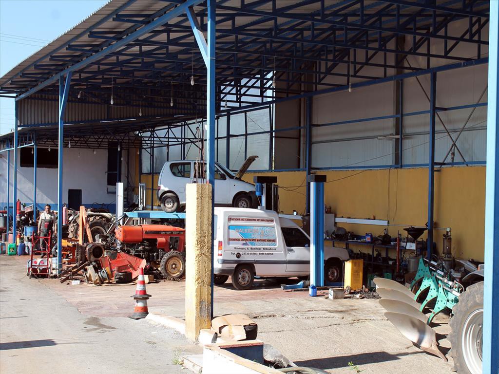 Επαγγελματικό 430 τ.μ. προς πώληση, Νέα Ποτίδαια