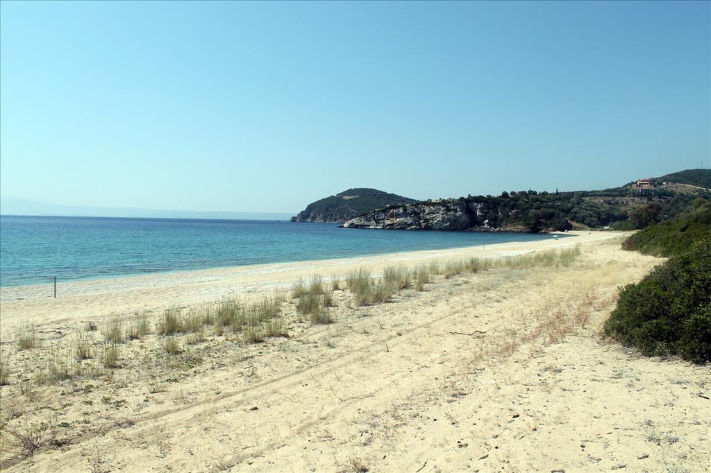 Οικόπεδο 2.700 τ.μ. προς πώληση, Άσσα