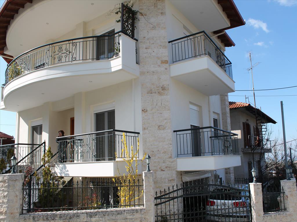 Μονοκατοικία 270 τ.μ. προς πώληση, Κέντρο Κορώνειας