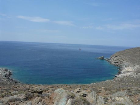 Land plot 4.925sqm for sale-Kythnos » Apokrousi