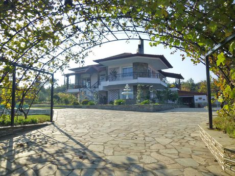 Villa 300sqm for sale-Methoni » Nea Agathoupoli