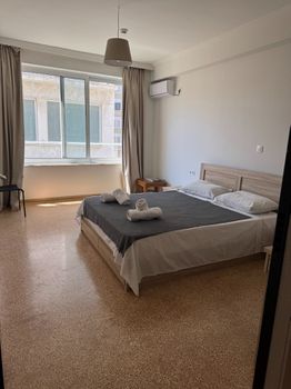 Business bulding 112 sqm for sale