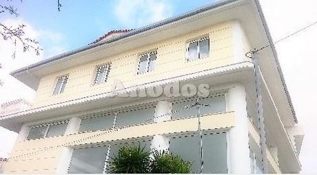 Showroom 470sqm for sale-Gerakas » Center