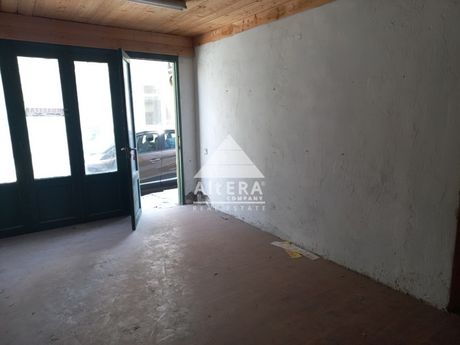 Store 45sqm for sale-Serres » Center