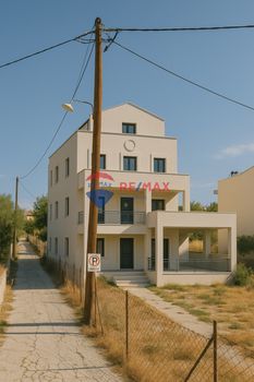 Επιχειρηματικό κτίριο 790τ.μ. για πώληση-Τυμπάκι » Κόκκινος πύργος