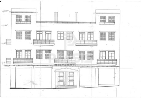 Business bulding 967sqm for sale-Patra