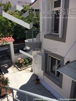 Επιχειρηματικό κτίριο 180 τ.μ. για πώληση