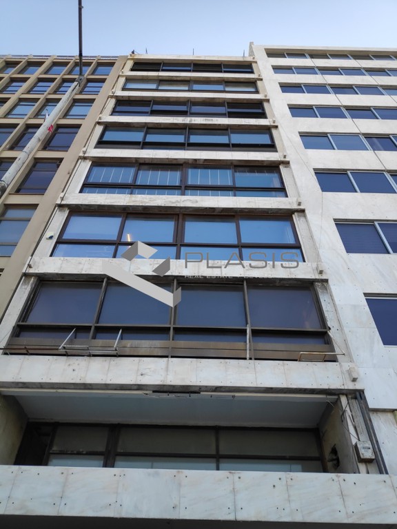 Κατάστημα 389 τ.μ. για πώληση, Πειραιάς, Λιμάνι