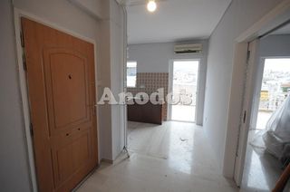 Διαμέρισμα 54 τ.μ. για πώληση, Πειραιάς, Αγία Σοφία-thumb-2