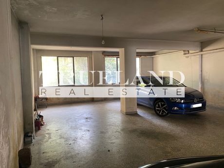 Parking 100τ.μ. για πώληση-Κολωνάκι - λυκαβηττός