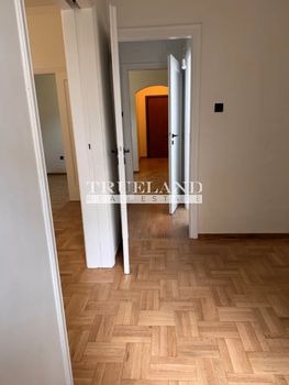 Office 65sqm for rent-Exarchia - Neapoli
