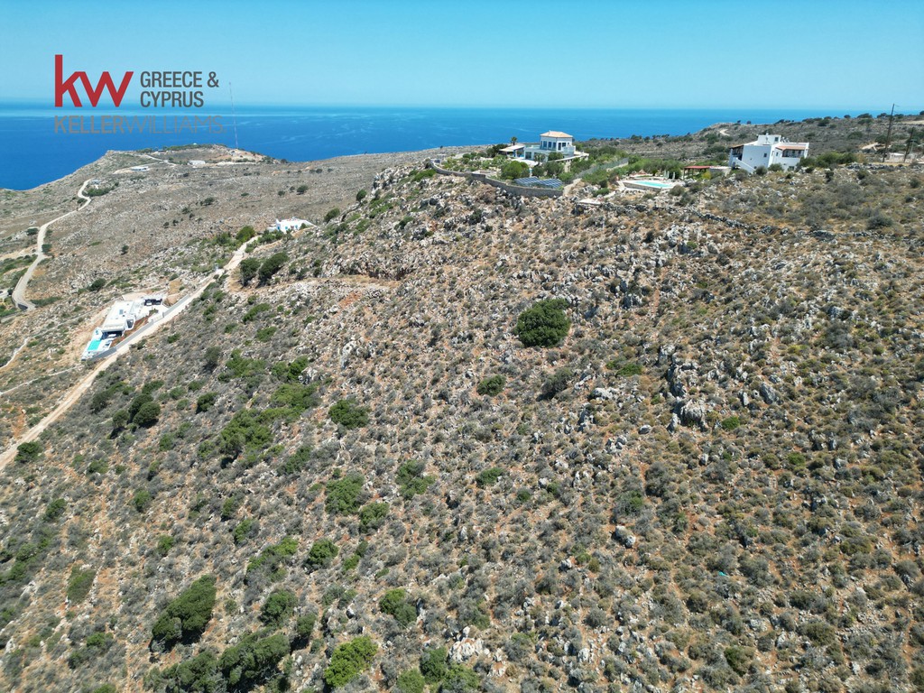 Οικόπεδο 9.801,95 τ.μ. προς πώληση, Κόκκινο Χωριό