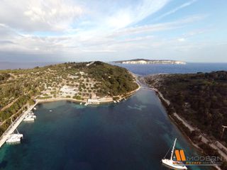 Αγροτεμάχια 7.329 τ.μ. για πώληση, Ν. Κέρκυρας, Παξοί-thumb-1