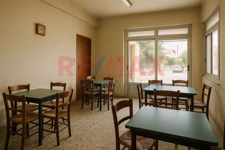 Επιχειρηματικό κτίριο 300τ.μ. για πώληση-Άγιοι ανάργυροι