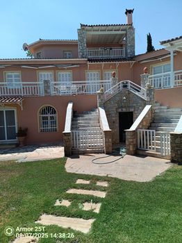Villa 930 sqm for sale