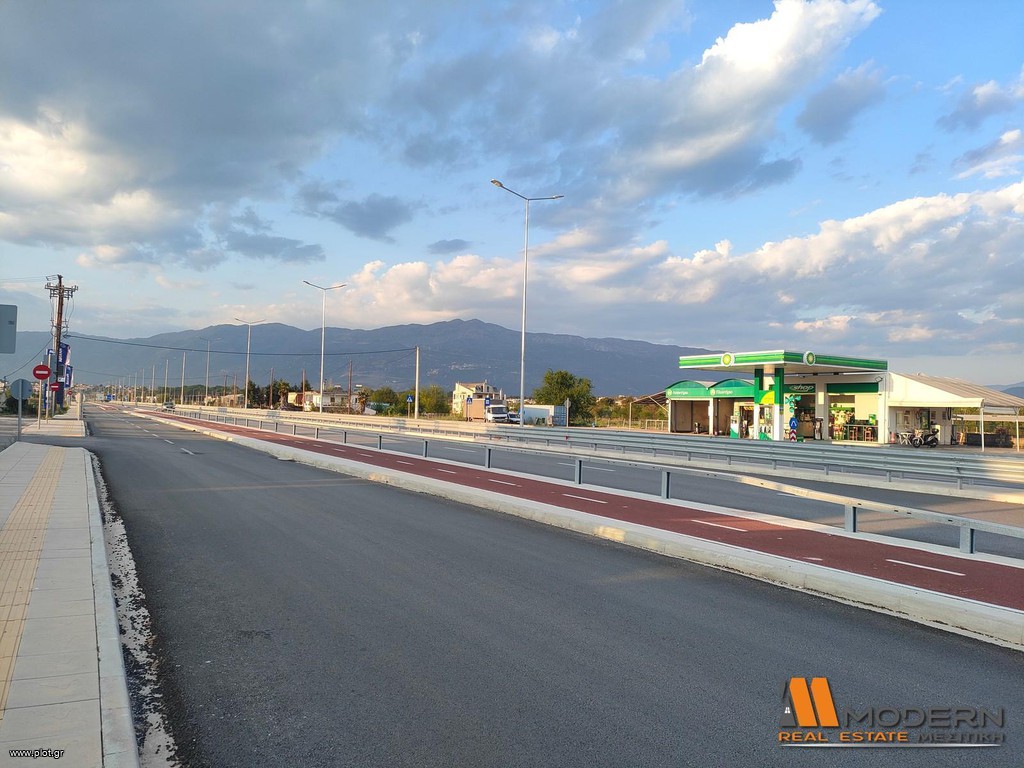 Κατάστημα 900 τ.μ. προς πώληση, Βελισσάριος