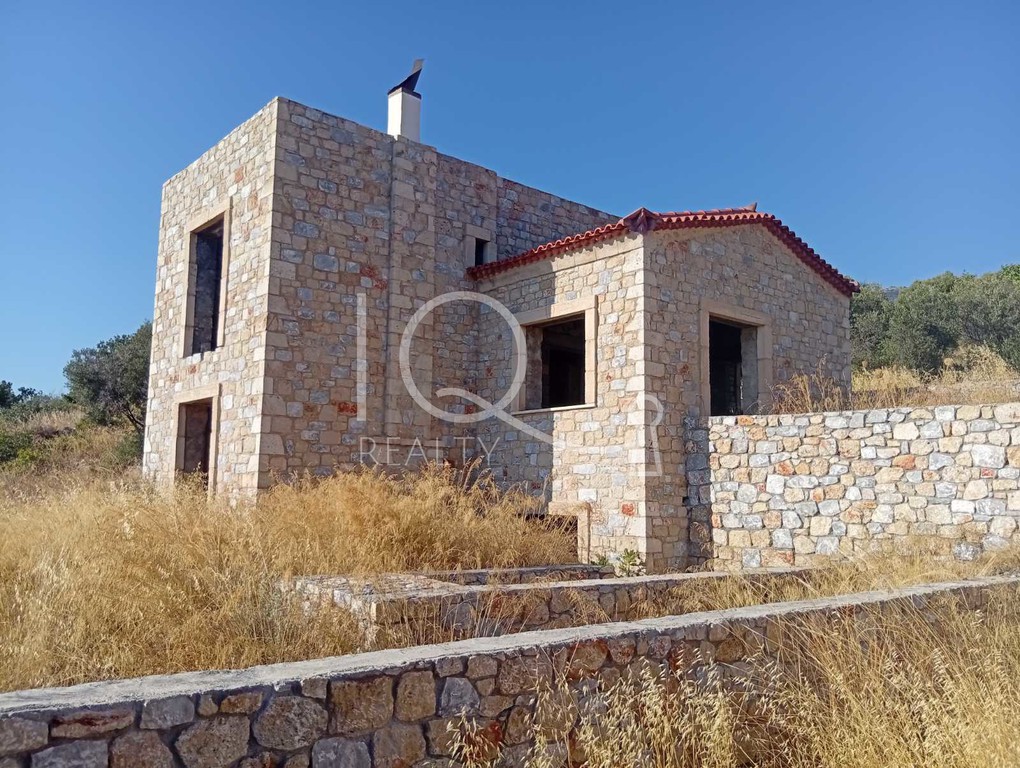 Συγκρότημα διαμερισμάτων 300 τ.μ. πρός πώληση, Μεσσηνία, Λεύκτρος