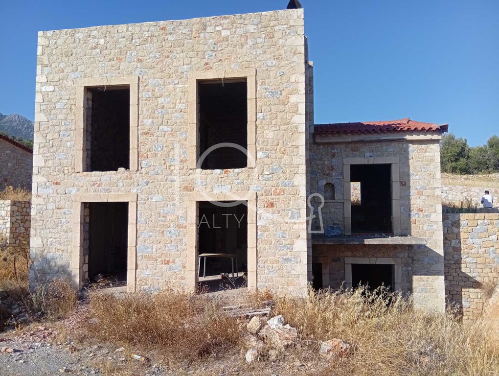 Συγκρότημα διαμερισμάτων 300 τ.μ. πρός πώληση, Μεσσηνία, Λεύκτρος