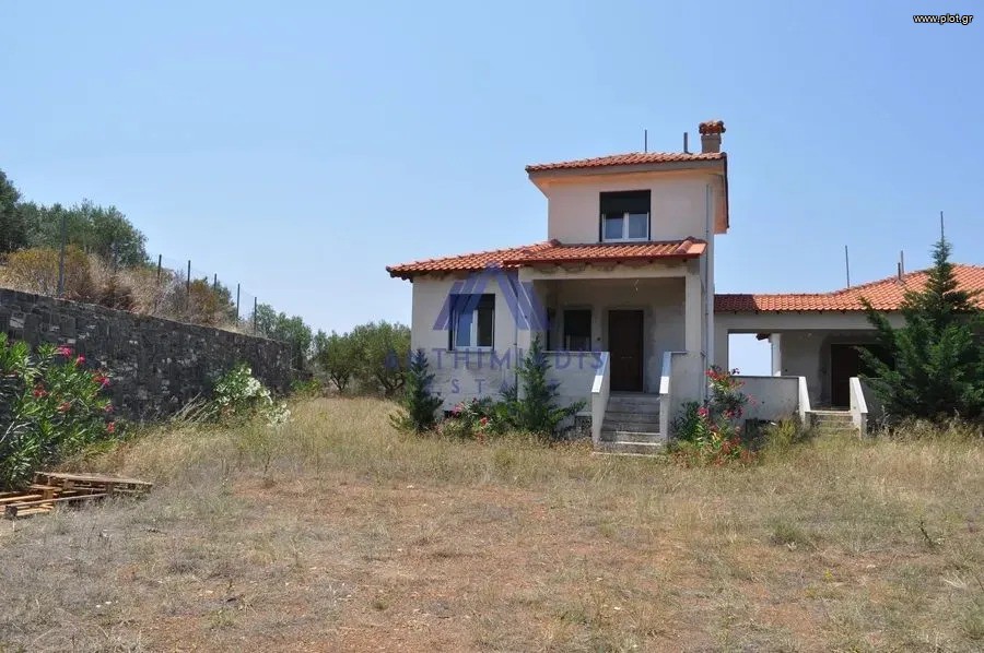 Κατοικία 685 τ.μ. προς πώληση, Λιμάνι Καρρά