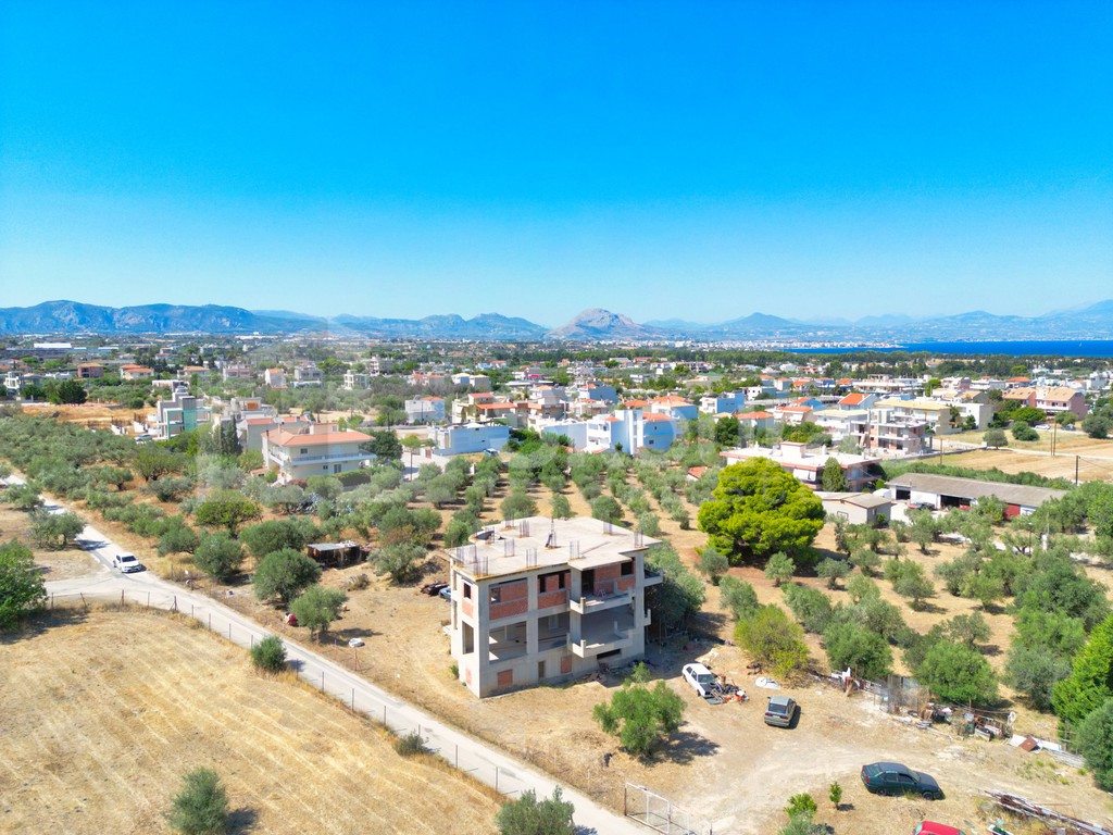 Μονοκατοικία 390 τ.μ. προς πώληση, Λουτράκι Κορινθίας