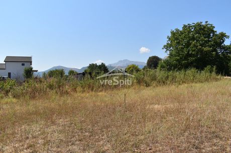 Land plot 710sqm for sale-Mpizanio » Pedini