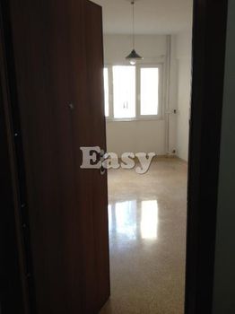 Office 18sqm for sale-Kentro » Plateia Klafthmonos