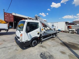 Nissan 2011 313-thumb-1