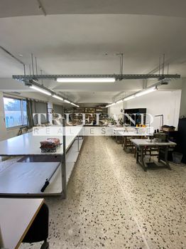 Επιχειρηματικό κτίριο 360τ.μ. για πώληση-Κολωνός - κολοκυνθούς
