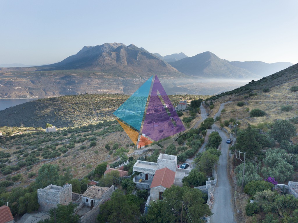 Μονοκατοικία 268 τ.μ. προς πώληση, Σωτήρας Οιτύλου