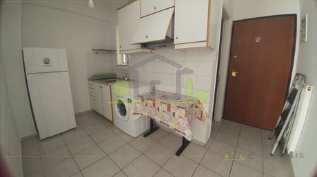 Studio 30sqm for rent-Patra » Marouda
