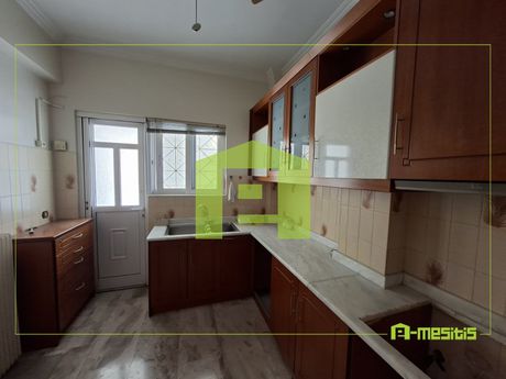 Apartment 86sqm for rent-Patra » Taraboura