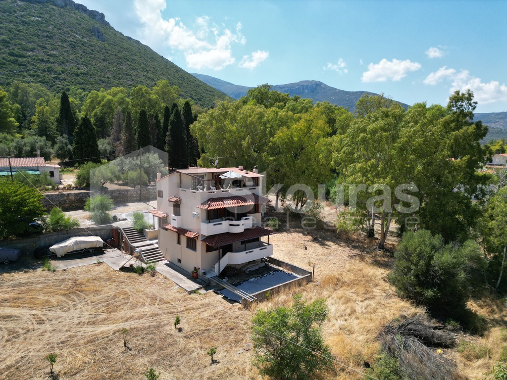 Μονοκατοικία 196 τ.μ. προς πώληση, Καστέλλα Μονεμβασιάς