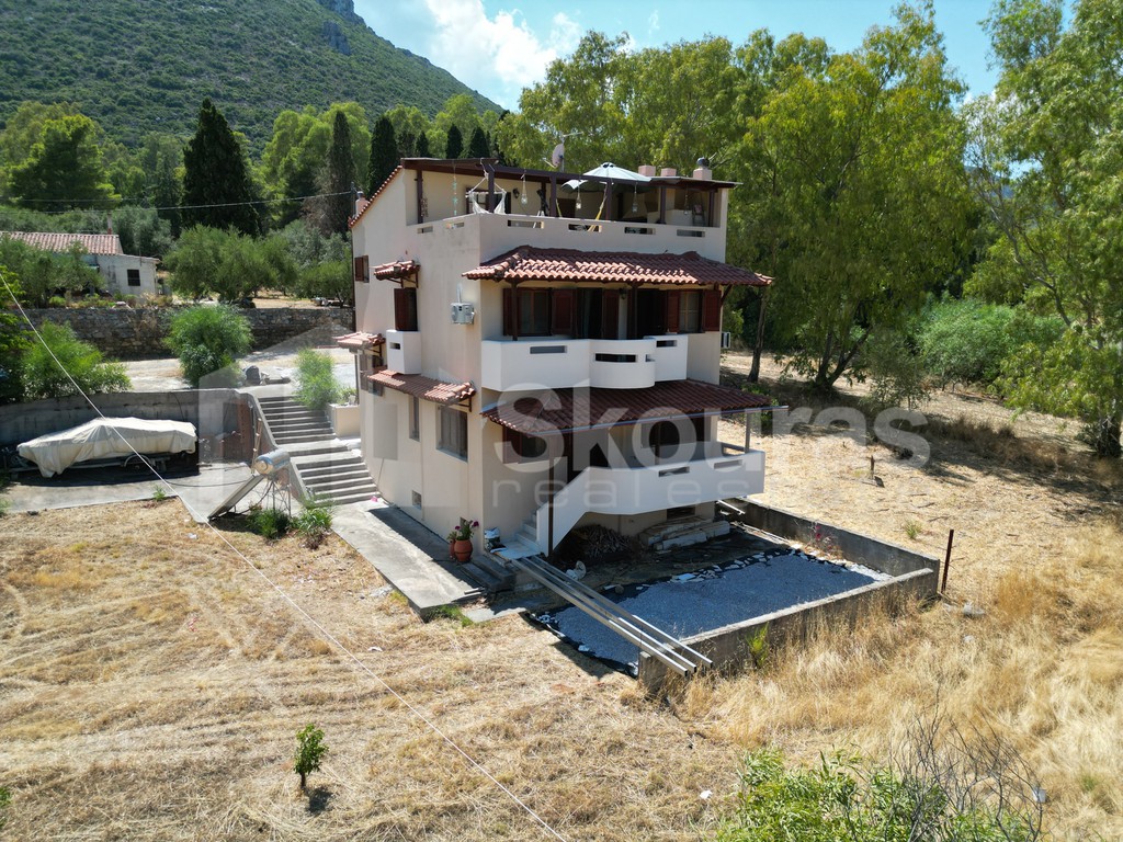 Μονοκατοικία 196 τ.μ. προς πώληση, Καστέλλα Μονεμβασιάς