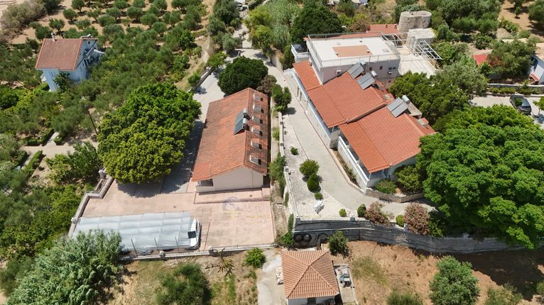 Βίλλα 560 τ.μ. για πώληση, Μεσσηνία, Κορώνη
