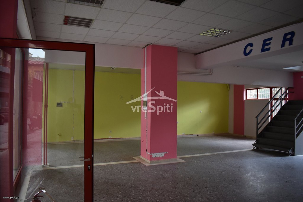 Κατάστημα 330 τ.μ. πρός ενοικίαση, Ν. Ιωαννίνων, Ιωάννινα