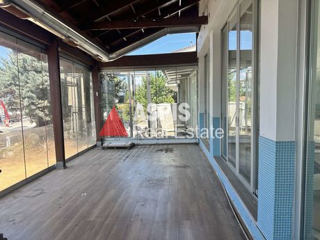 Showroom 400sqm for rent-Agios Stefanos
