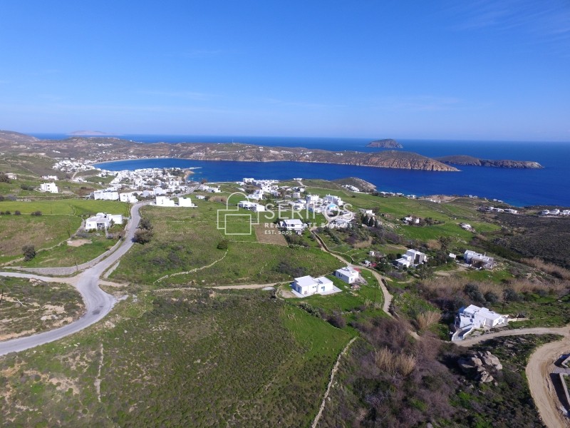 Αγροτεμάχια 2.200 τ.μ. πρός πώληση, Κυκλάδες, Σέριφος