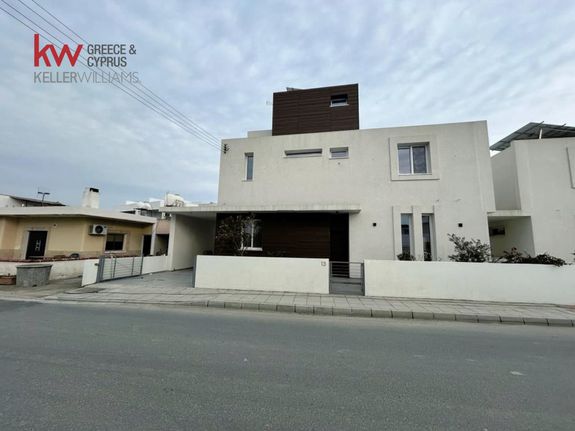 Μονοκατοικία 210 τ.μ. για πώληση, Λάρνακα, Λειβάδια