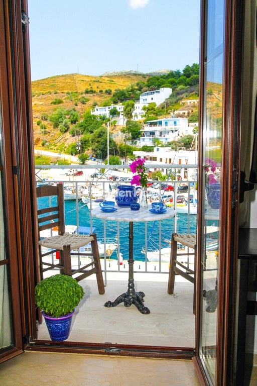 Επιχειρηματικό κτίριο 527 τ.μ. πρός πώληση, Σποράδες, Σκύρος