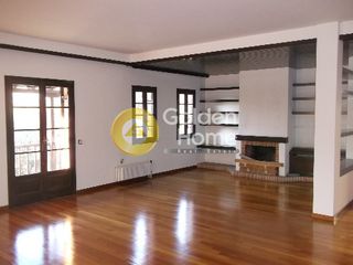 Διαμέρισμα 190 τ.μ. για ενοικίαση