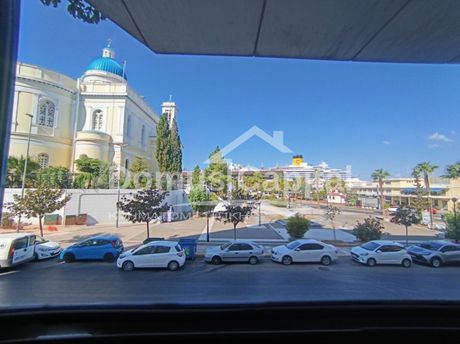Business bulding 310sqm for rent-Port