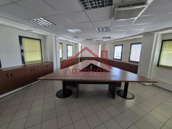 Επιχειρηματικό κτίριο 1.200 τ.μ. για ενοικίαση, Πειραιάς - Προάστια, Πέραμα