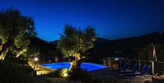 Συγκρότημα διαμερισμάτων 600 τ.μ. για πώληση, Ν. Λευκάδας, Λευκάδα-thumb-5