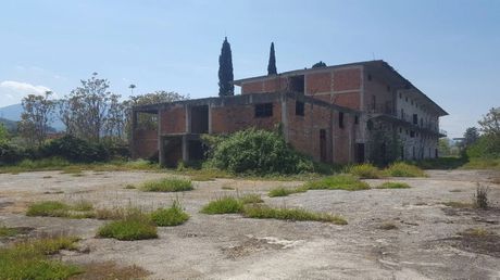 Industrial space 1.981sqm for sale-Aliartos » Center