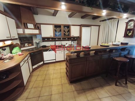 Maisonette 160sqm for rent-Serres » Center