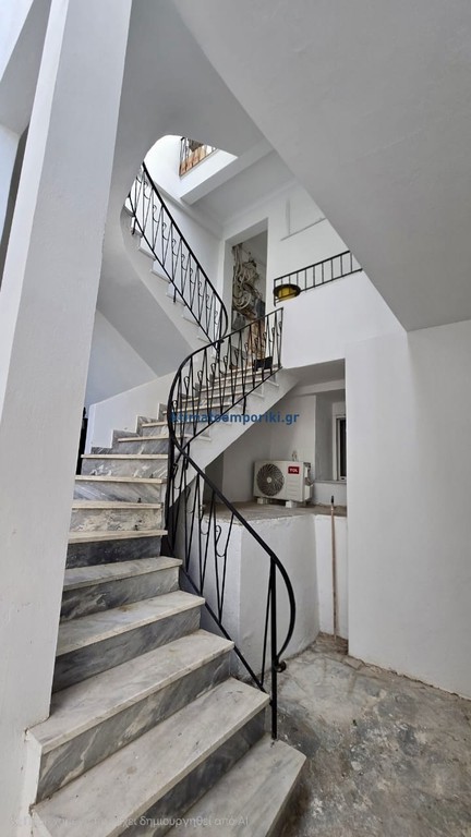 Κτίριο 210 τ.μ. προς πώληση, Αμπελόκηποι - Πεντάγωνο