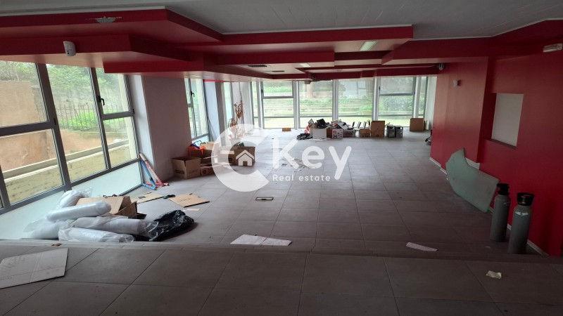 Κατάστημα 582 τ.μ. πρός ενοικίαση, Αθήνα - Βόρεια Προάστια, Μαρούσι