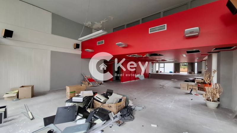 Κατάστημα 582 τ.μ. πρός ενοικίαση, Αθήνα - Βόρεια Προάστια, Μαρούσι